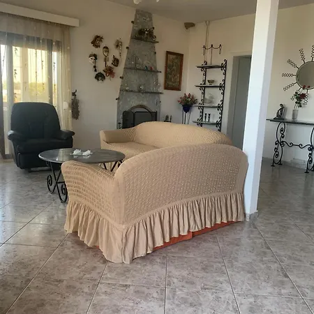 Kristas House Two Bedrooms * Άγιοι Θεόδωροι