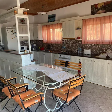 Prázdninový dům Kristas House Two Bedrooms Agioi Theodoroi (Corinthia)